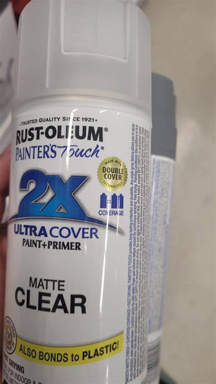 Does rustoleum matte clear turn yellow?