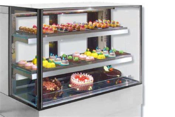 Should pastries be refrigerated?