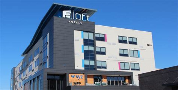 Where is aloft headquartered?