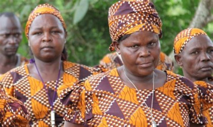 Which tribe is kamba?